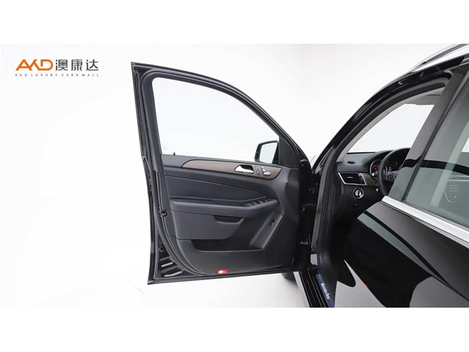 Mercedes-Benz GLE Mercedes-Benz GLE