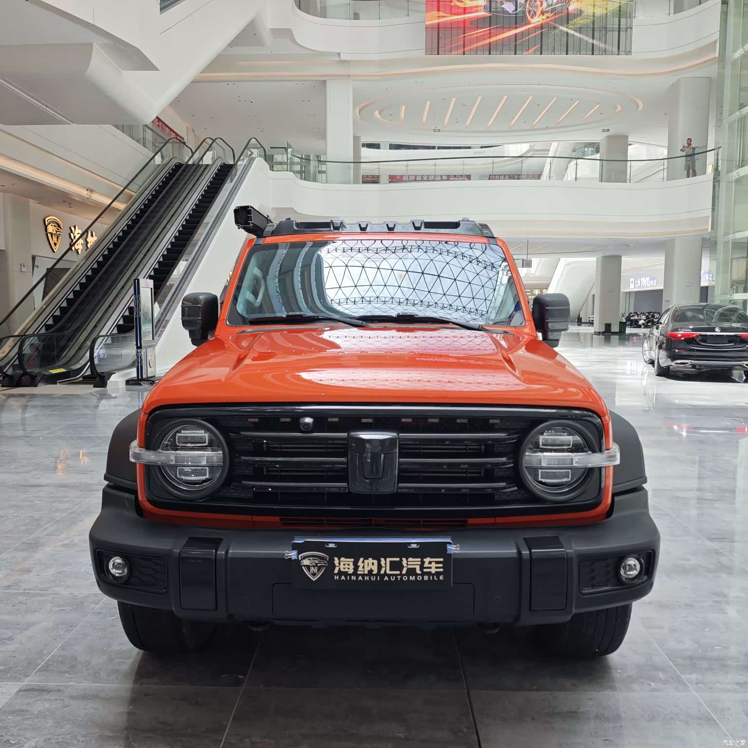 Tank 300, 2023 4