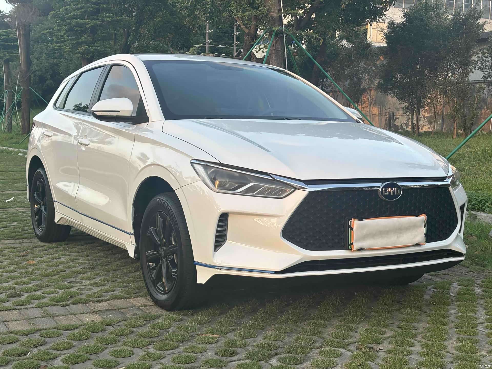 BYD E2, 2022 все фото