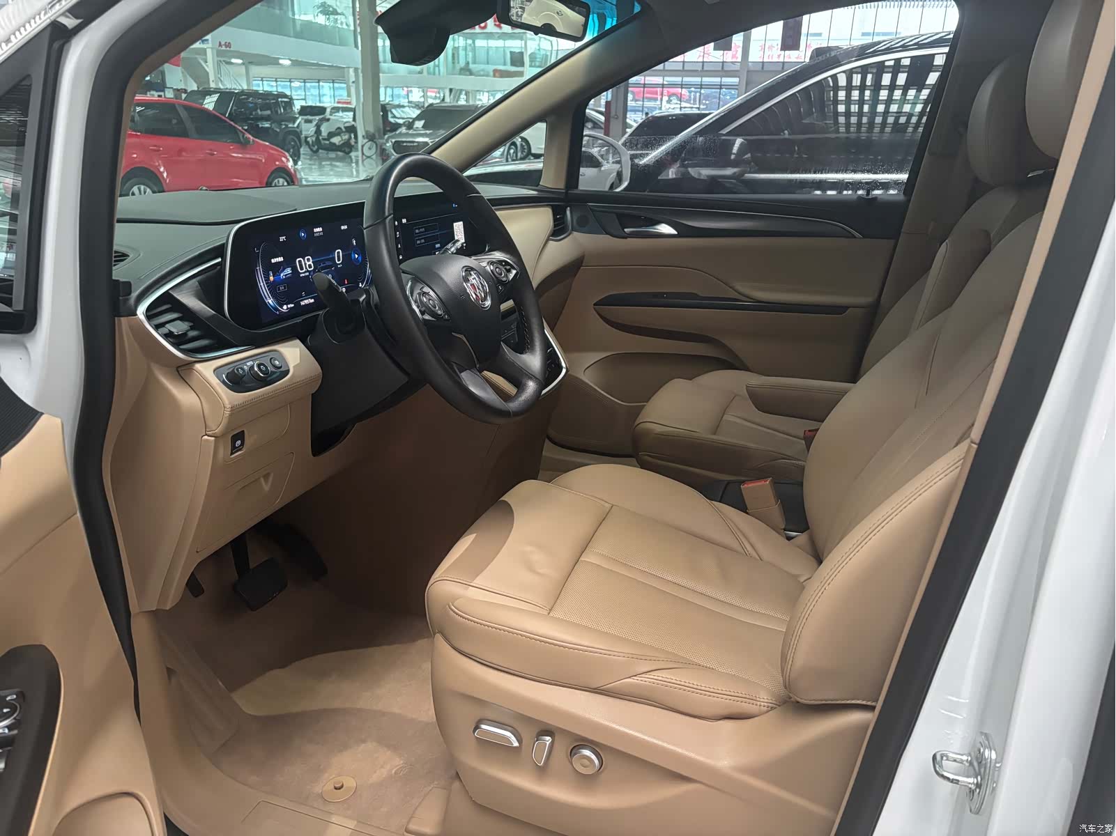 Buick GL8, 2021 все фото