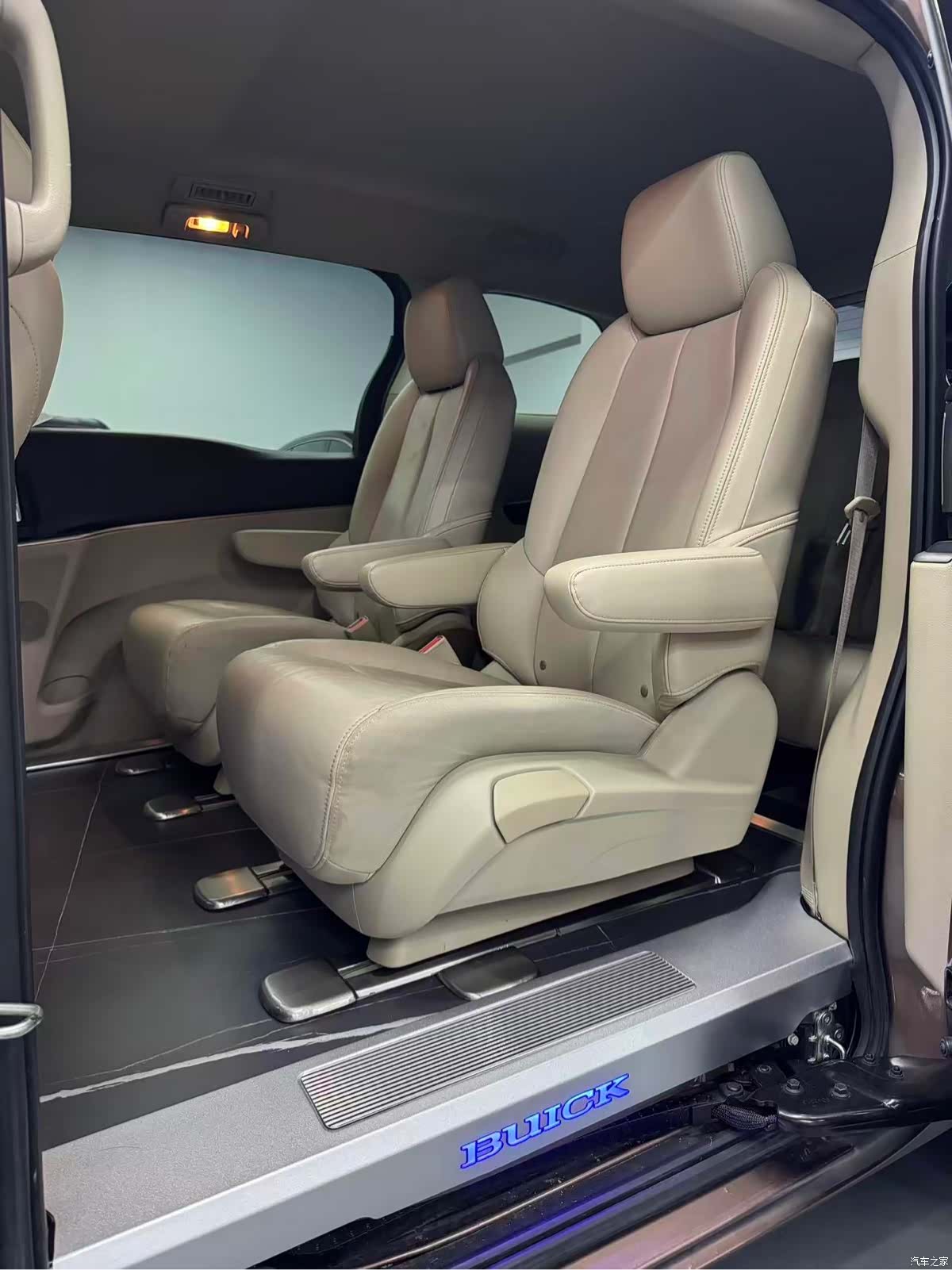 Buick GL8, 2020 6
