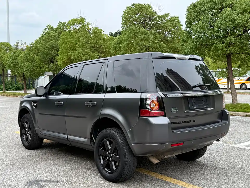 Land Rover Freelander 2