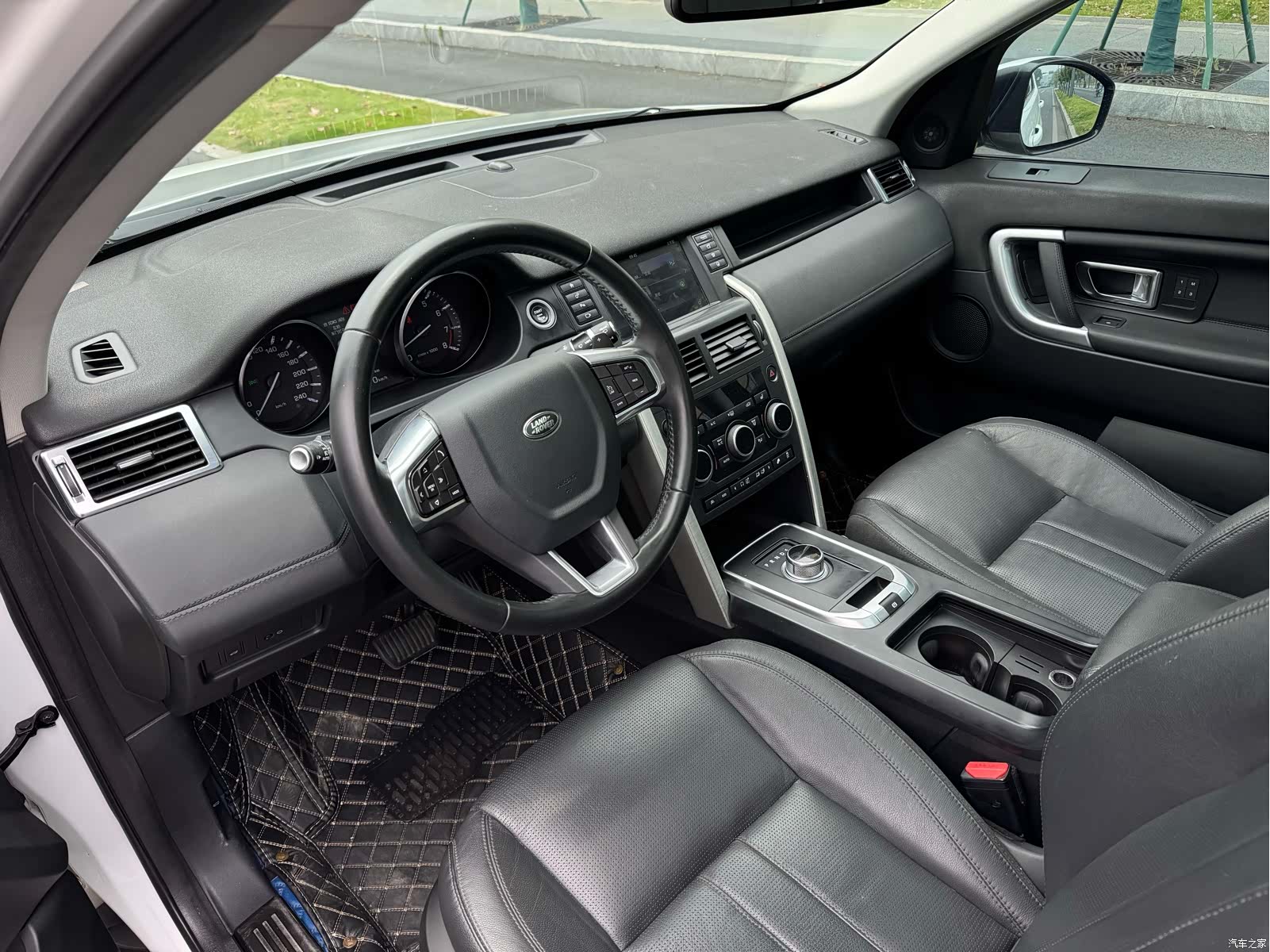 Land Rover Discovery, 2016 4