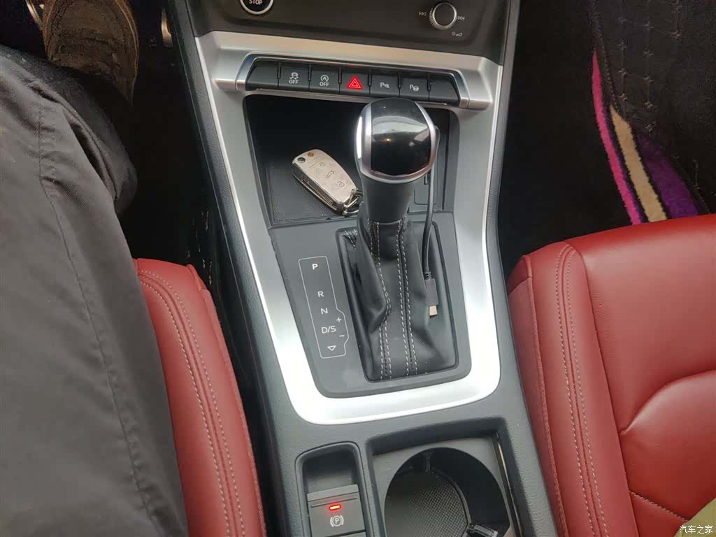 Audi Q3, 2021 10