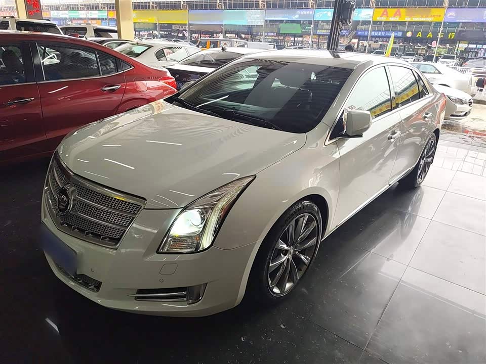 Cadillac XTS