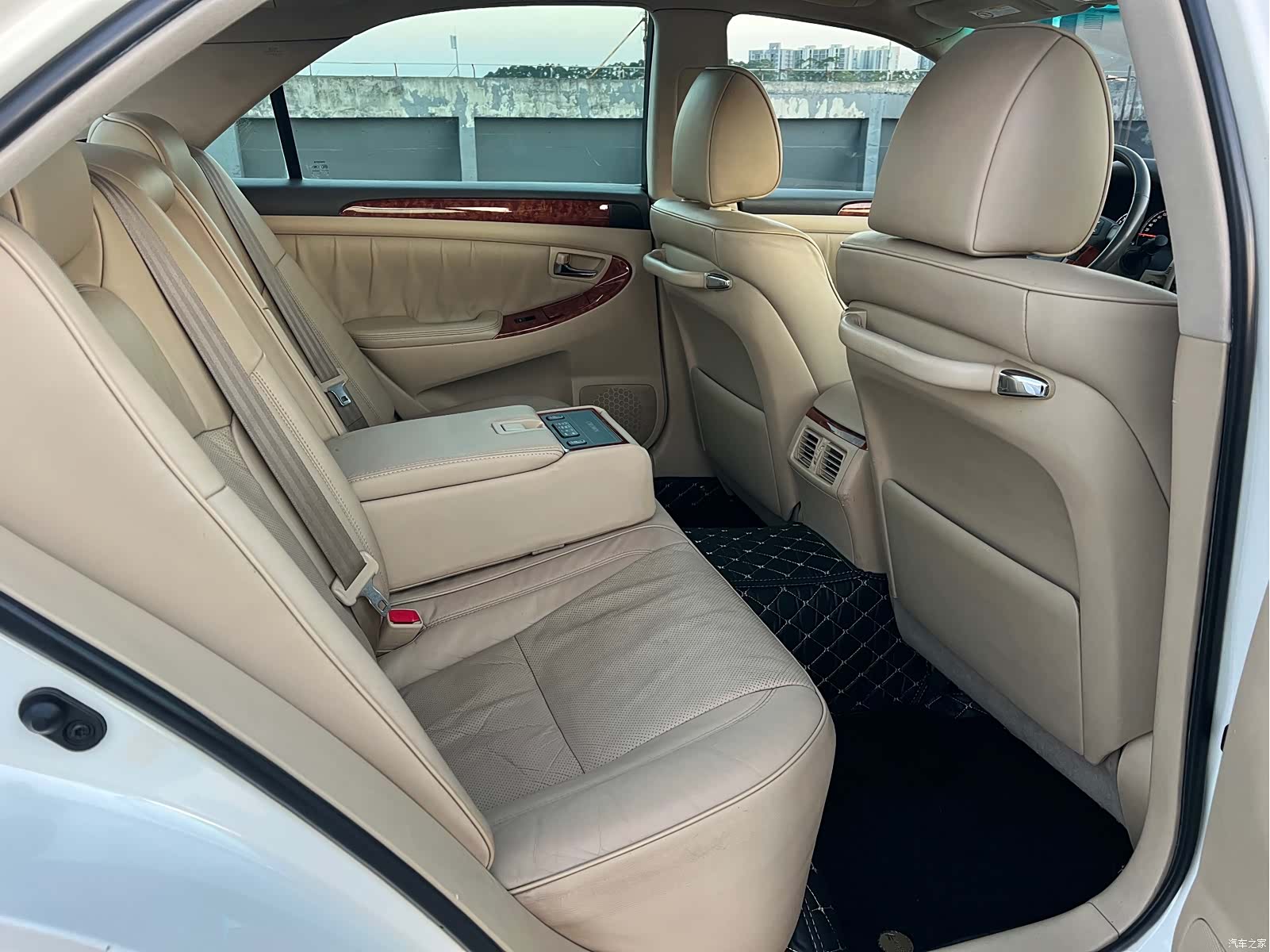 Toyota Crown, 2008 13