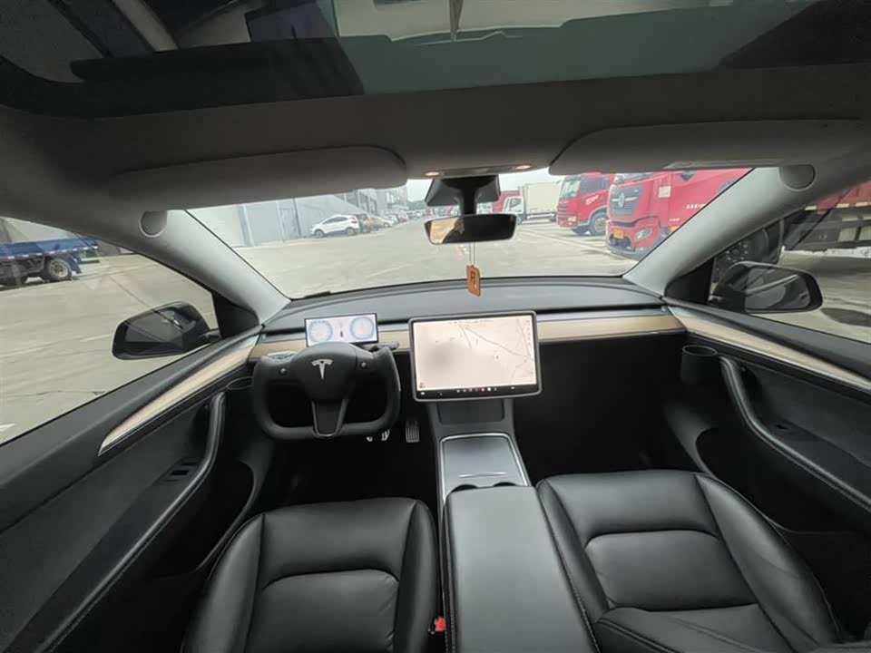 Tesla Model Y Tesla Model Y