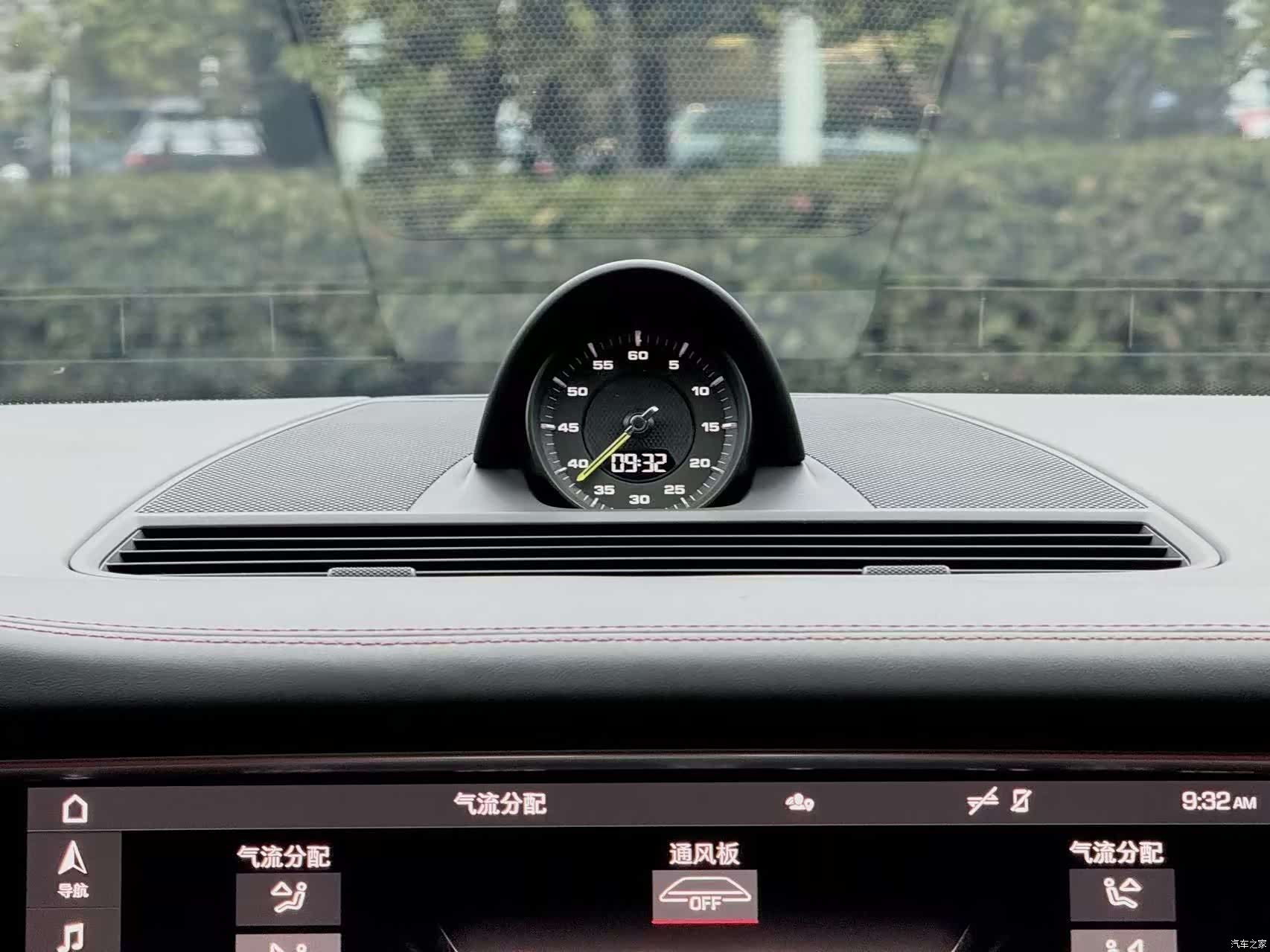 Porsche Panamera, 2022 9
