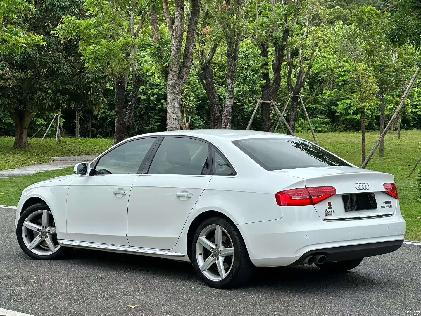 Audi A4L, 2015 9