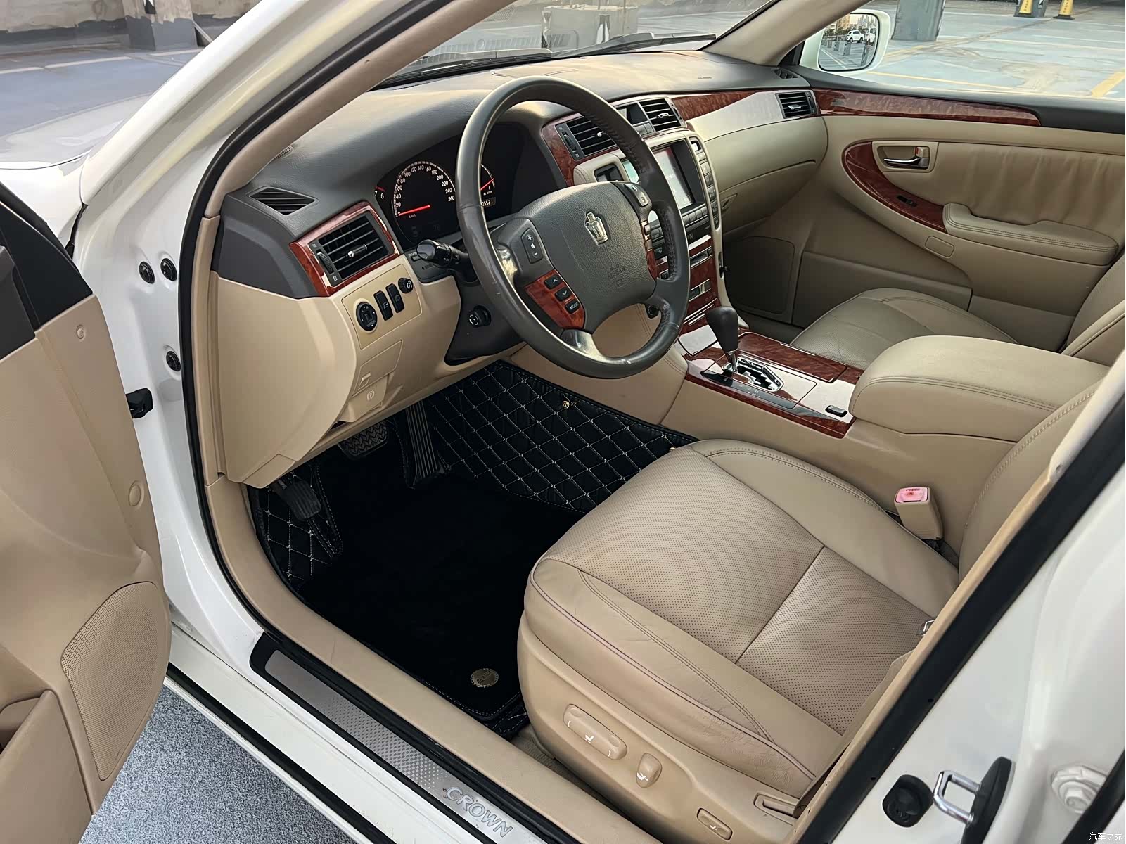 Toyota Crown, 2008 10