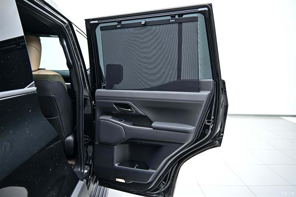 Lexus GX, 2025 19