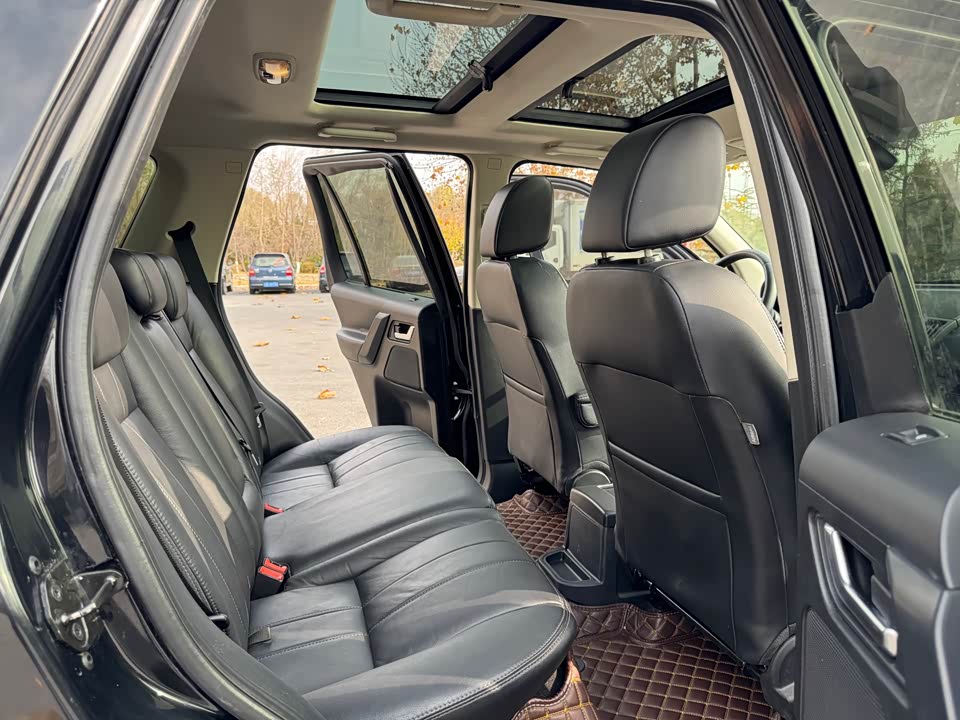 Land Rover Freelander 2