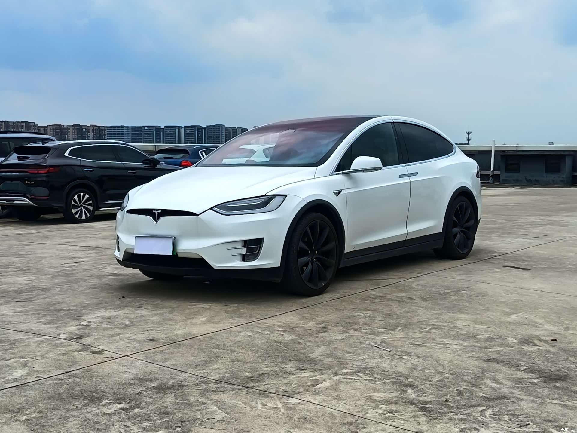 Tesla Model X, 2017 6