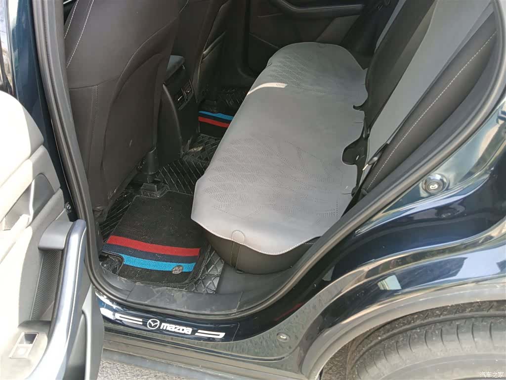 Mazda CX-30, 2023 17