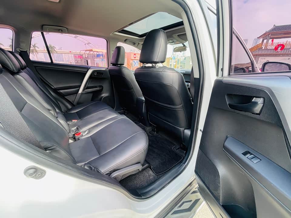 Toyota RAV4 Rongfang