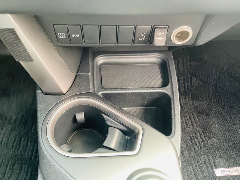 Toyota RAV4 Rongfang