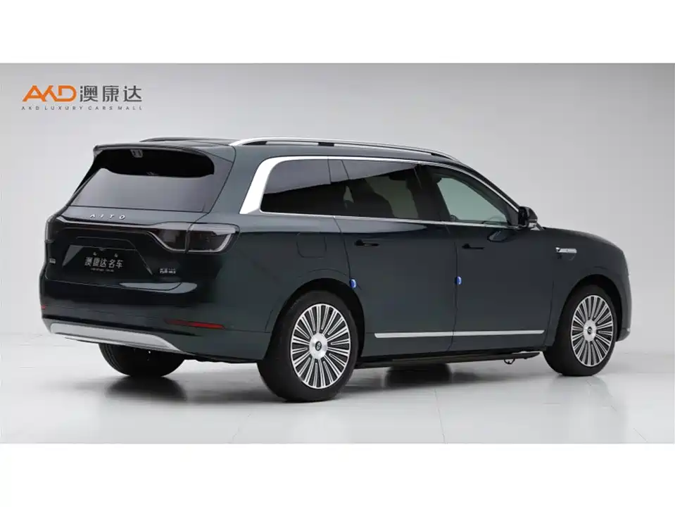 AITO Ask the world M9