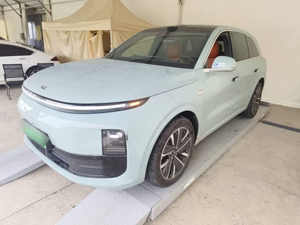 Li Auto L6