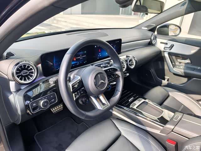 Mercedes-Benz A-Class, 2025 16