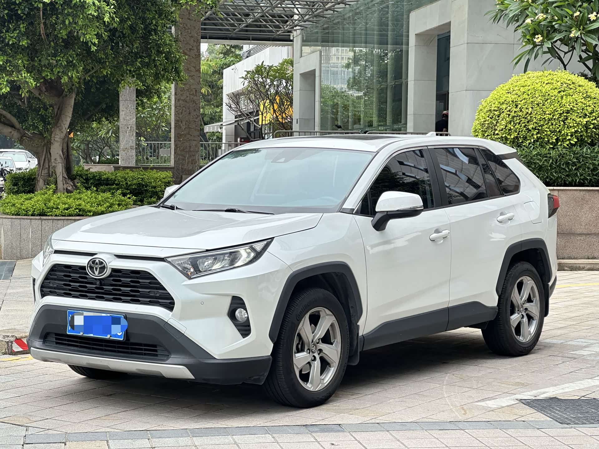 Toyota RAV4, 2022 1