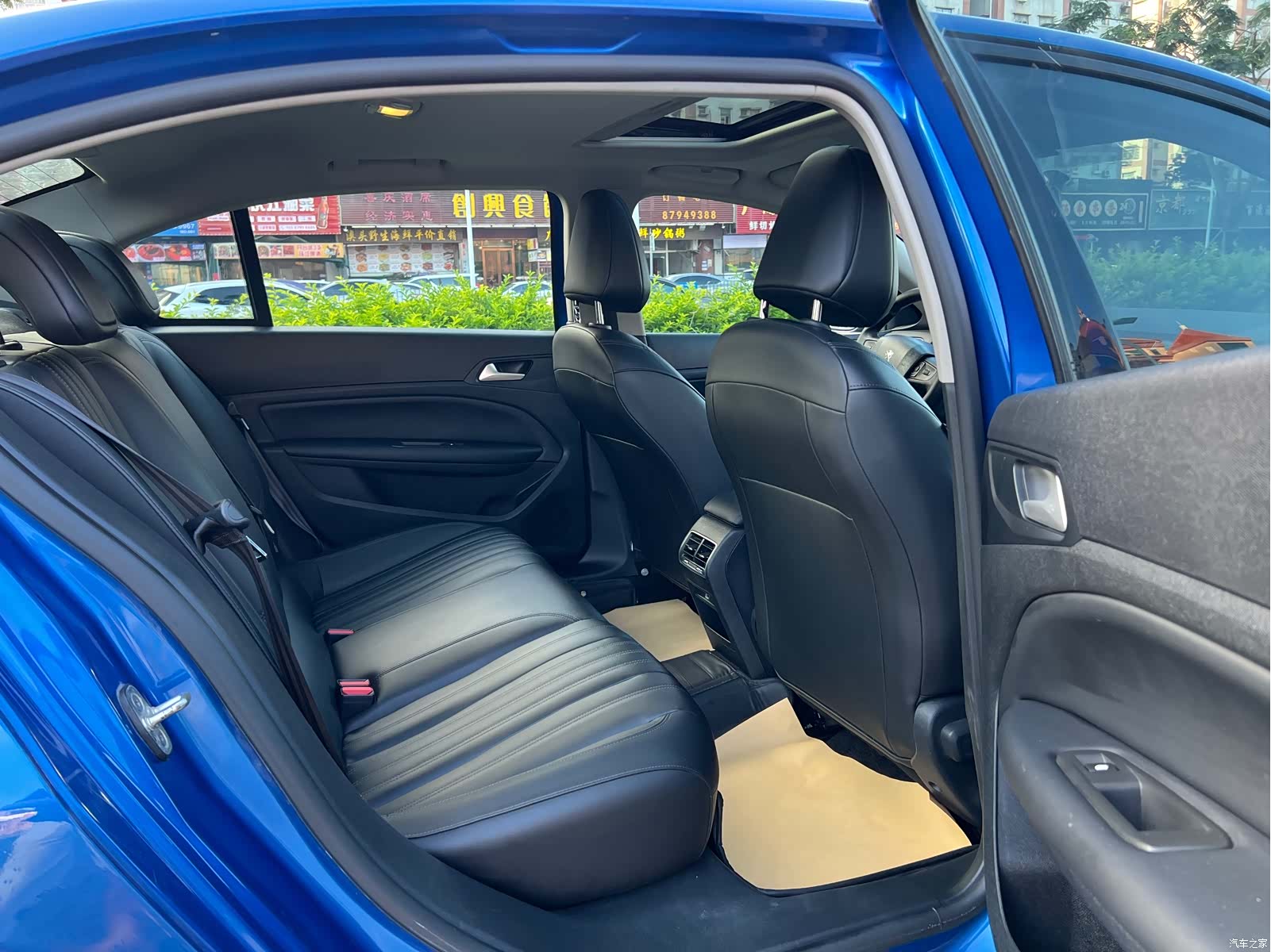 Peugeot 408, 2019 13