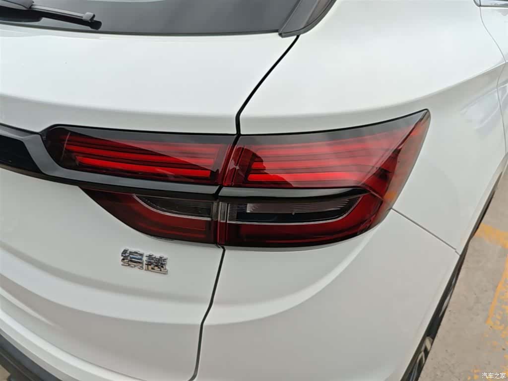 Geely Coolray, 2021 8
