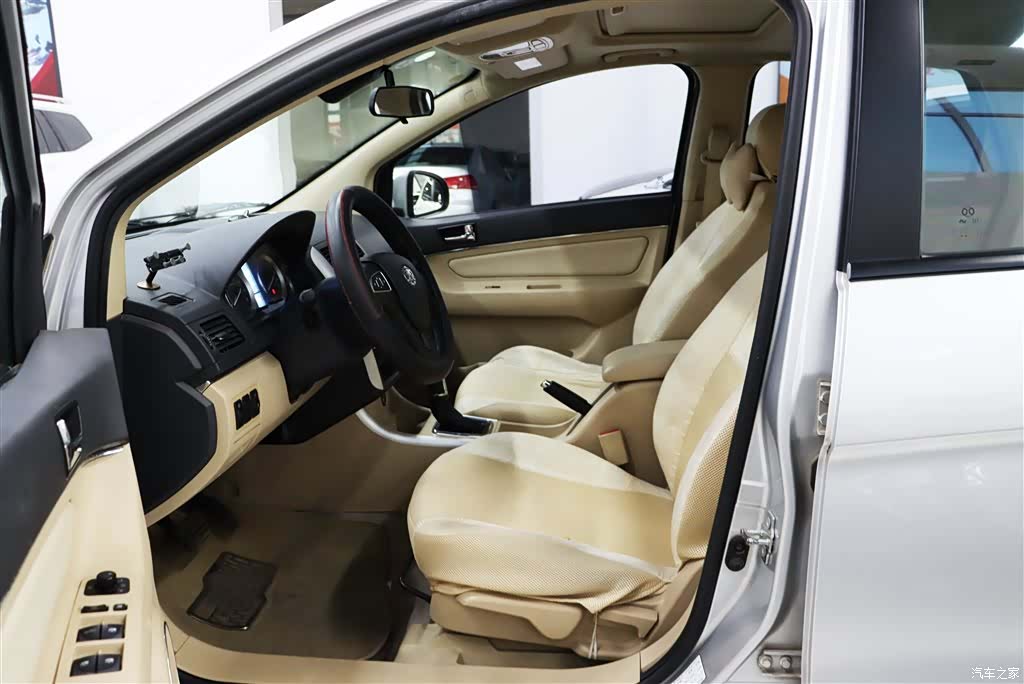 BAIC E Series, 2014 4