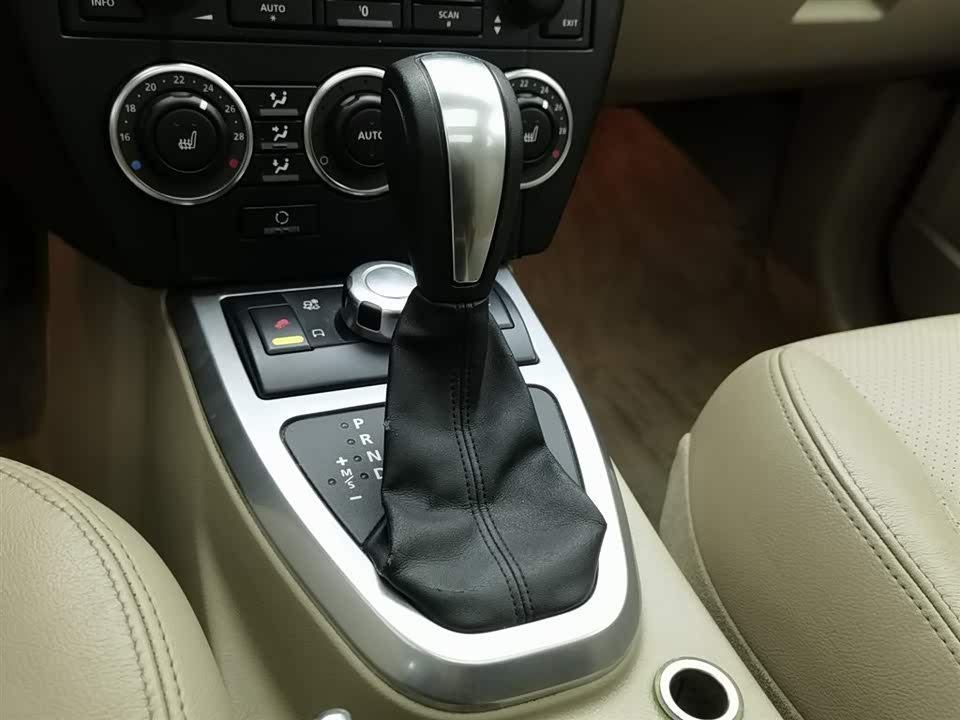 Land Rover Freelander 2