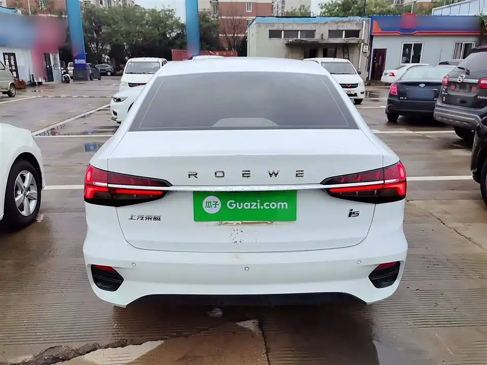 Roewe i5