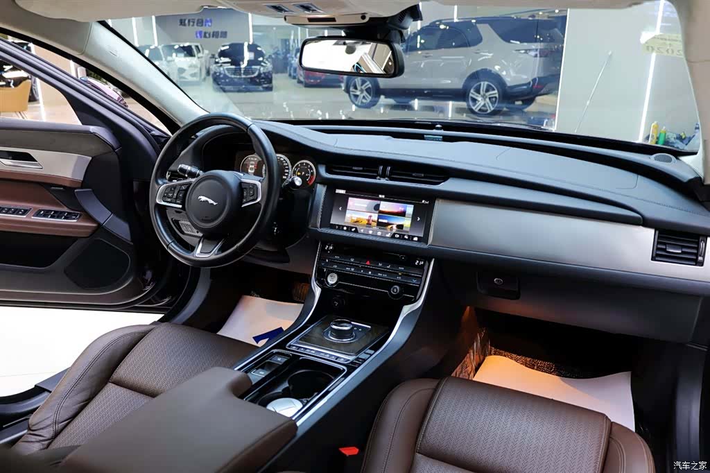 Land Rover XFL, 2018 19