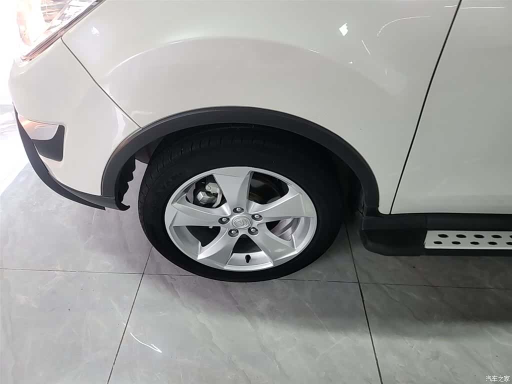 Changan CS35, 2015 23