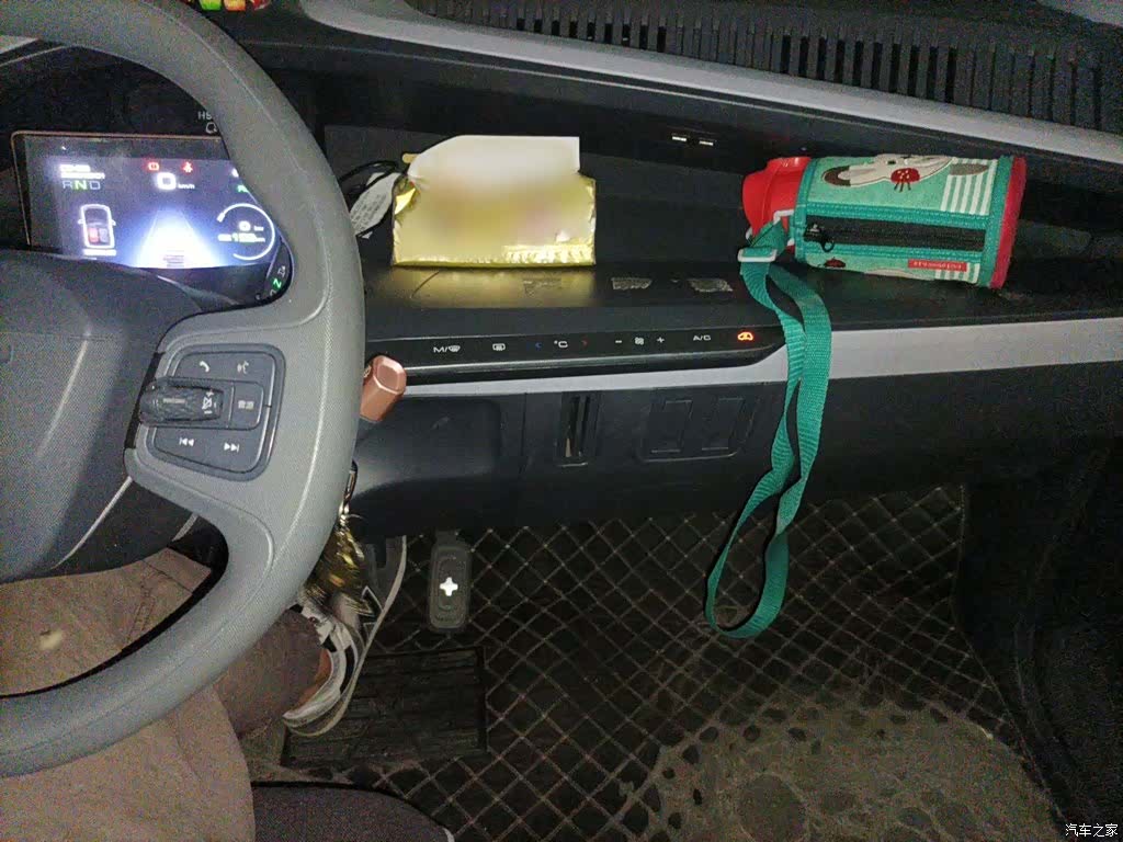 Wuling E200, 2021 6
