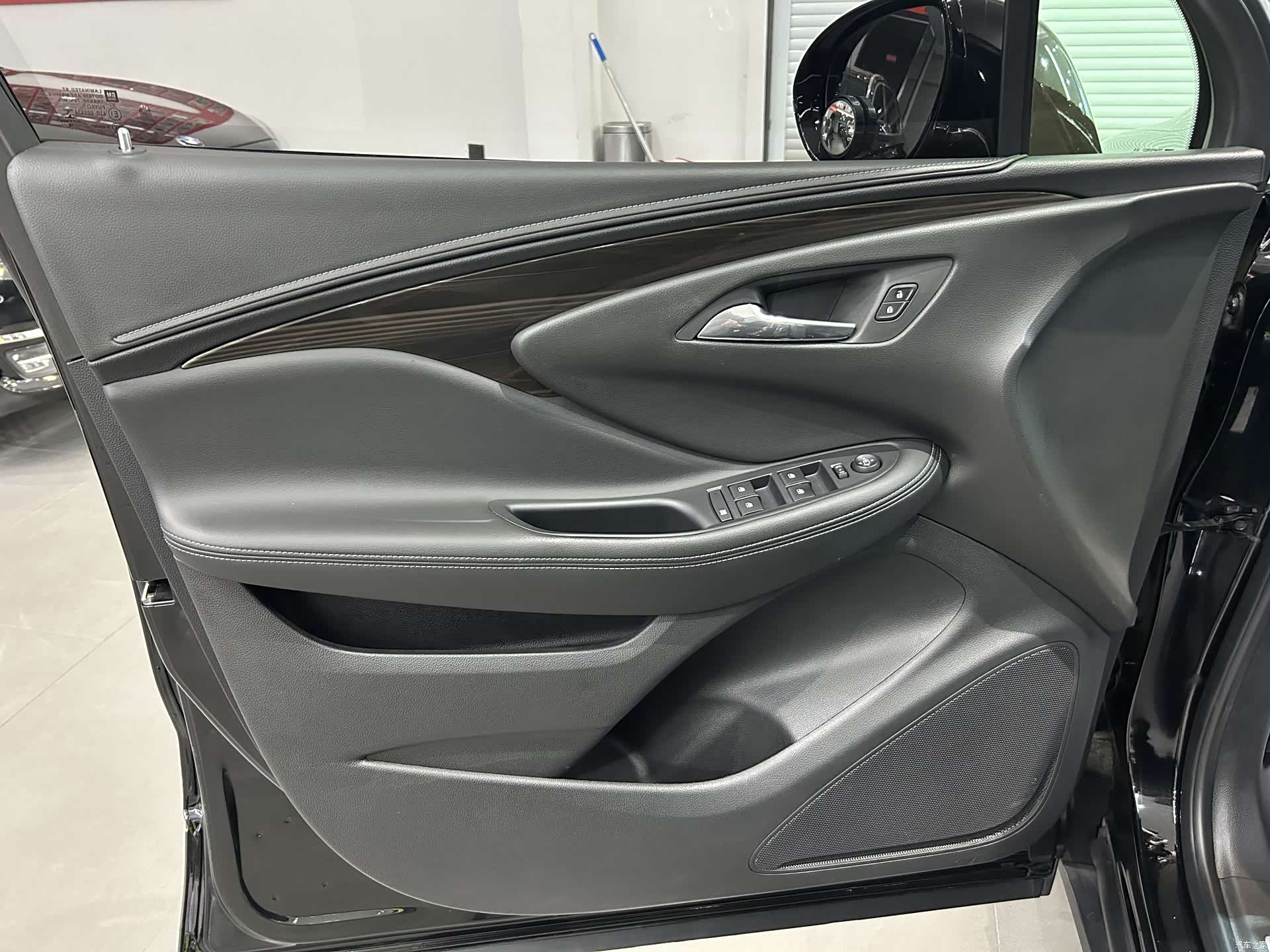 Buick Envision Plus, 2019 6