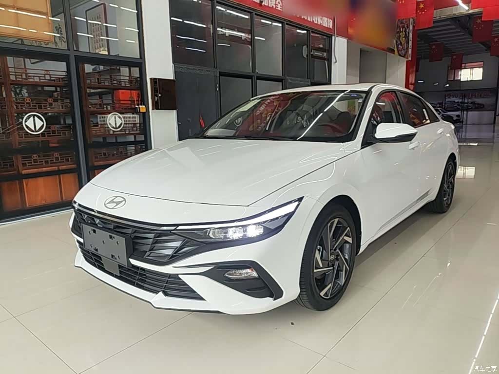 Hyundai Elantra, 2026 2