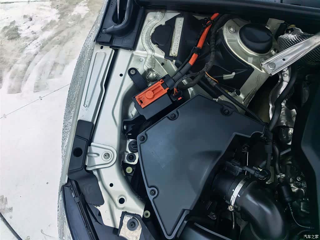 Audi A4L, 2018 17