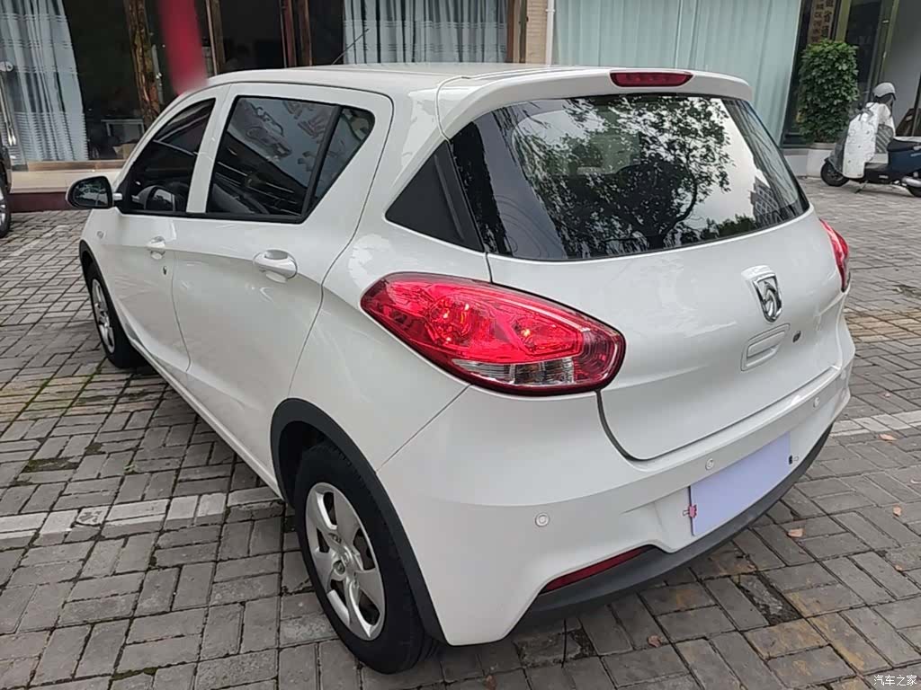 Wuling 310, 2017 все фото