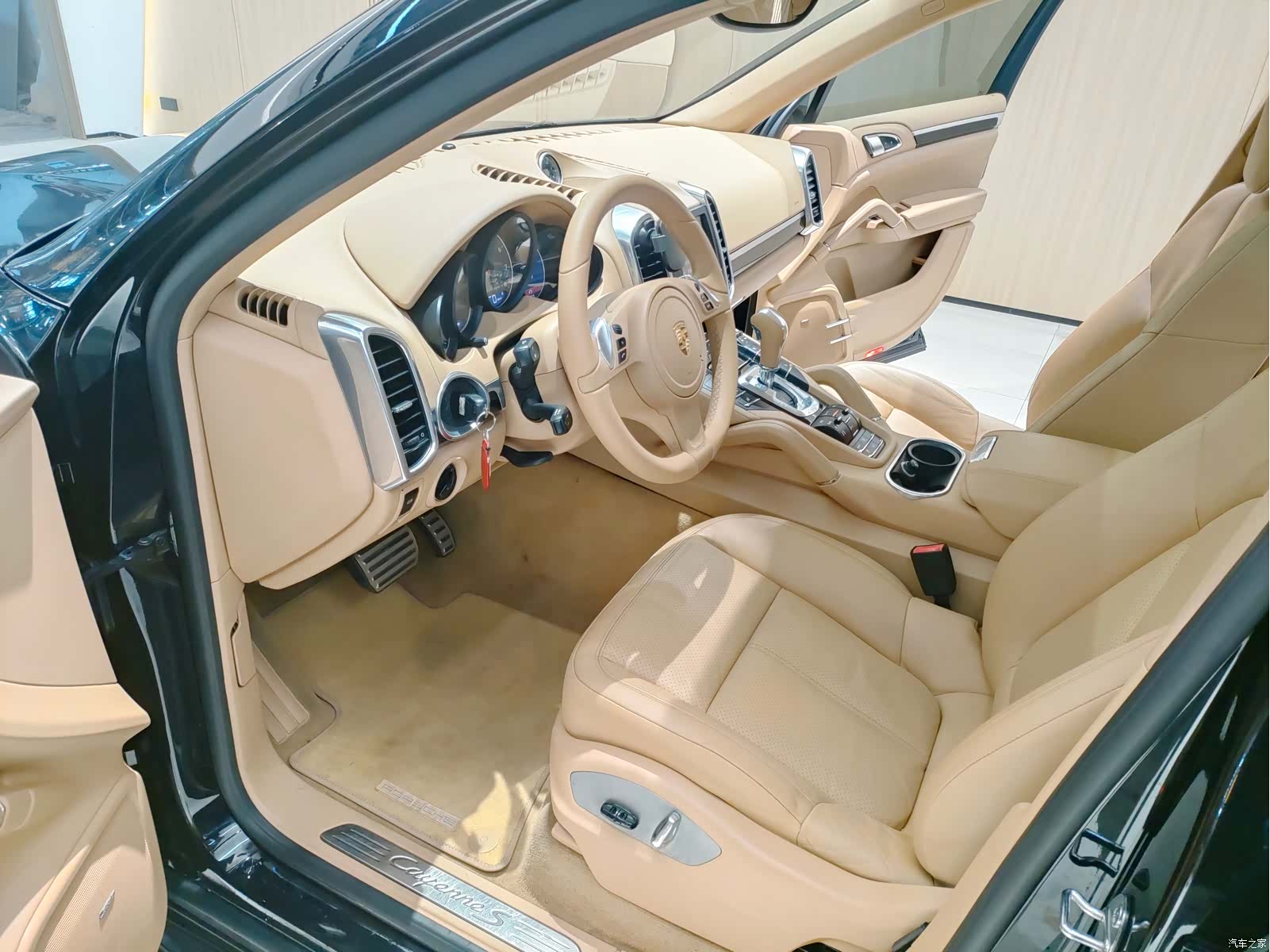 Porsche Cayenne, 2013 9