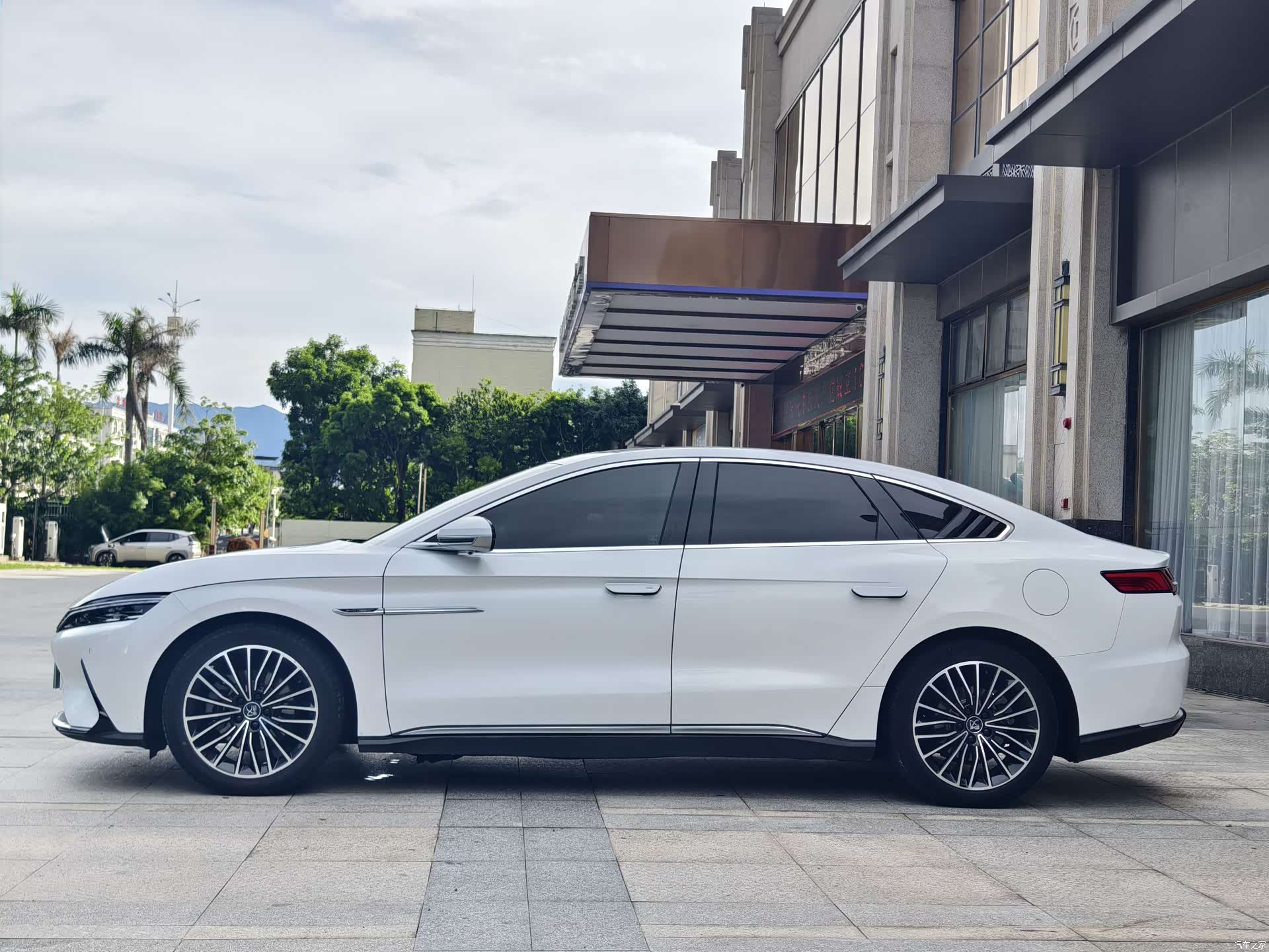 BYD Han, 2020 4
