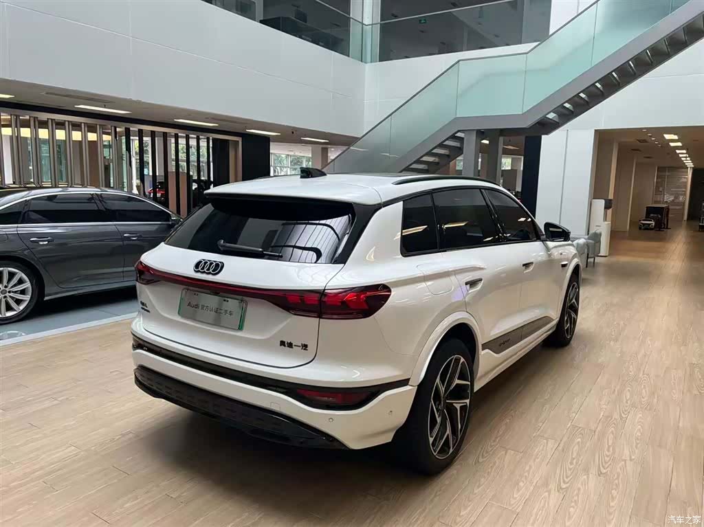Audi e-tron, 2025 7