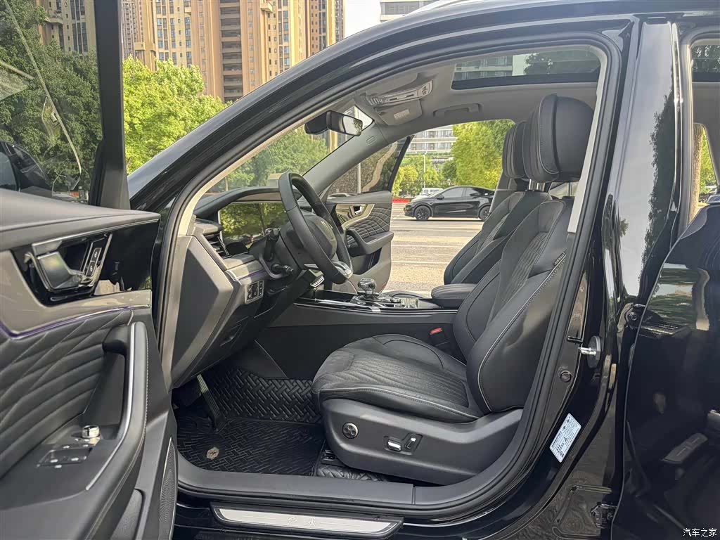 Hongqi HS5, 2022 14