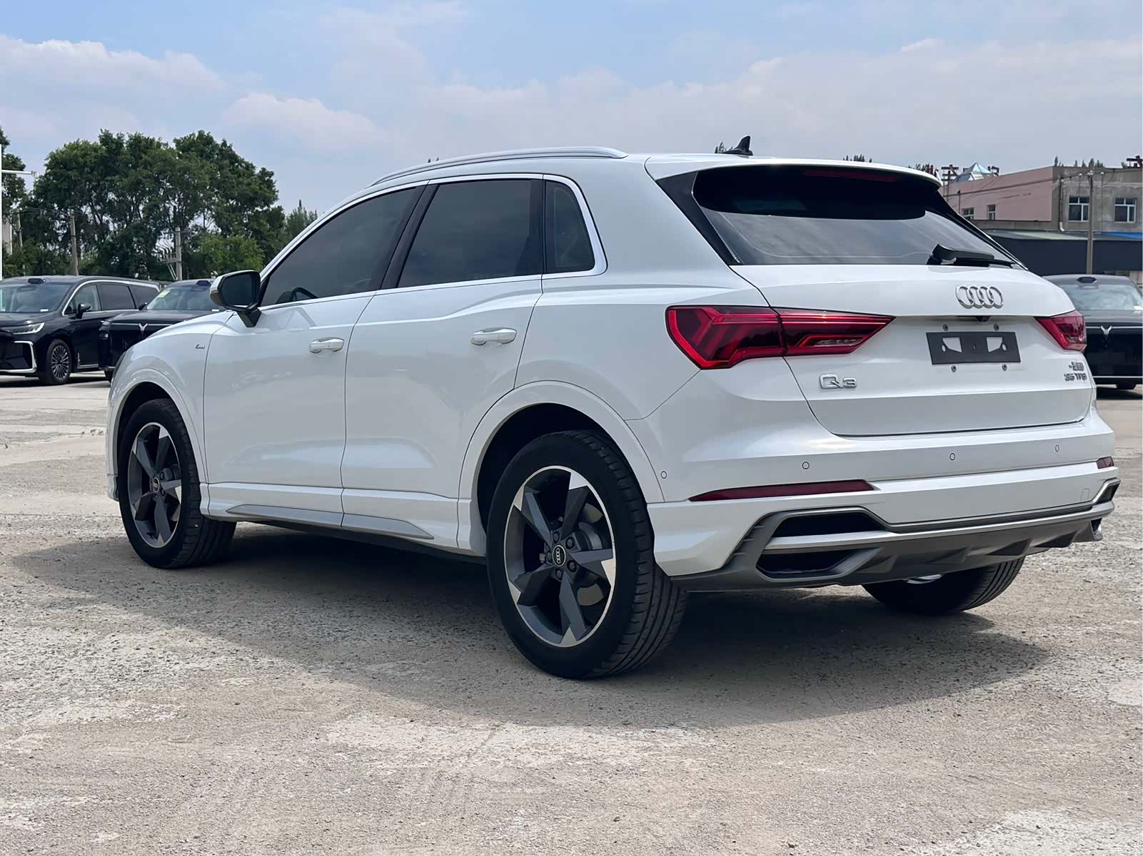 Audi Q3, 2023 6