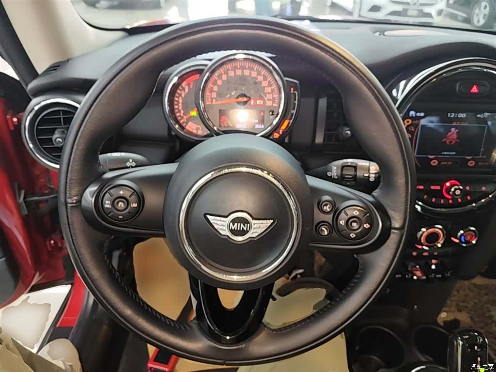 Mini Cooper, 2018 10