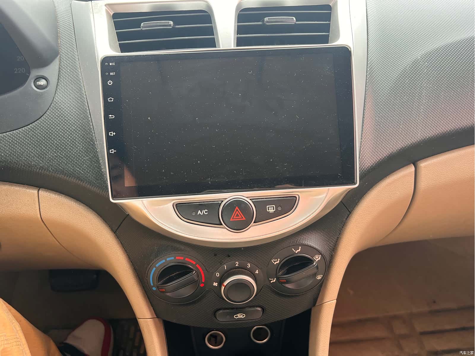Hyundai GLS, 2014 10