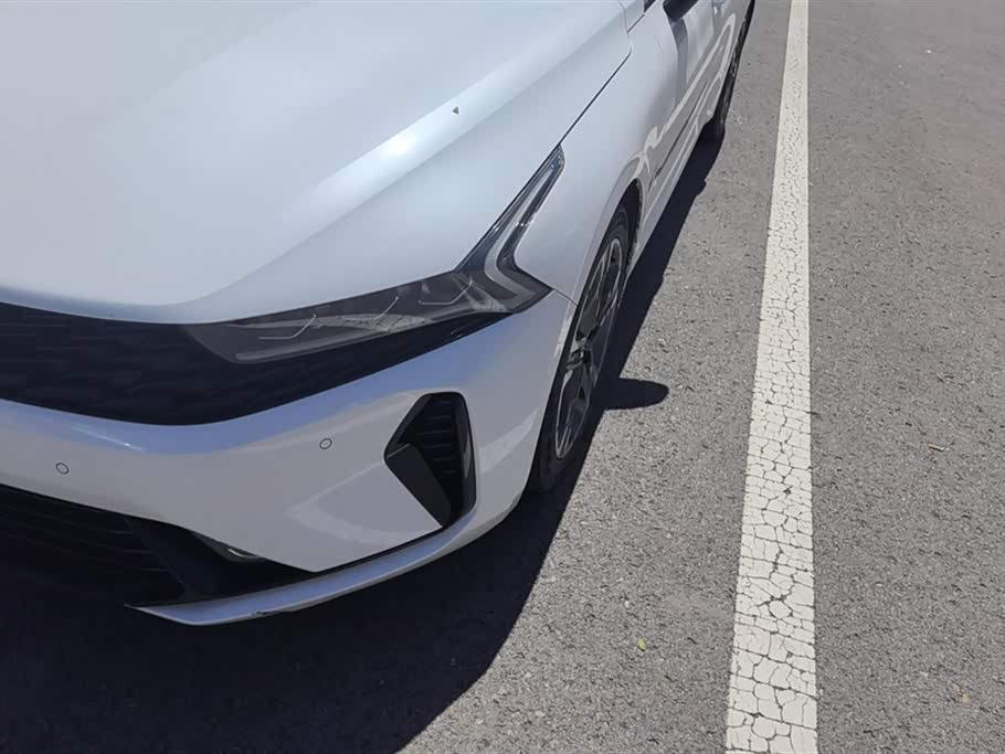 Kia K5 Kia K5