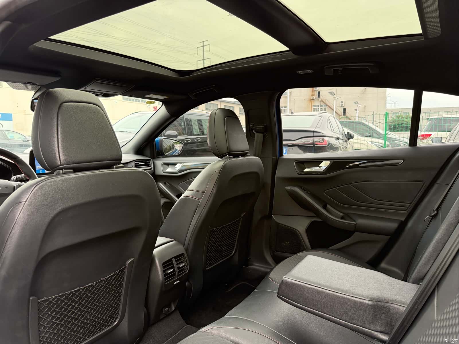 Ford Focus, 2019 13