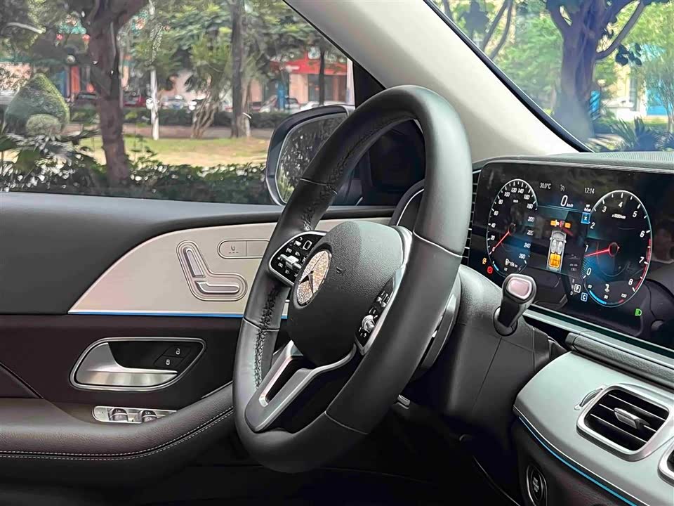Mercedes-Benz GLE Mercedes-Benz GLE