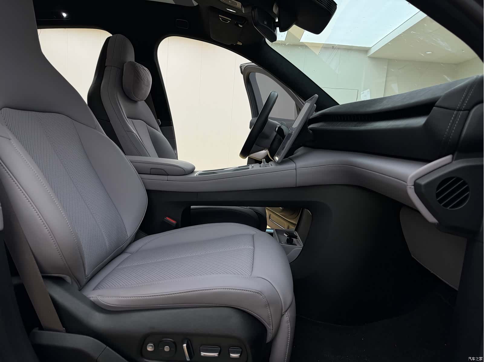 NIO EC6, 2024 12