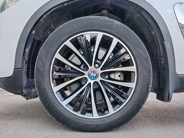 BMW X6 2015 xDrive35i Leading