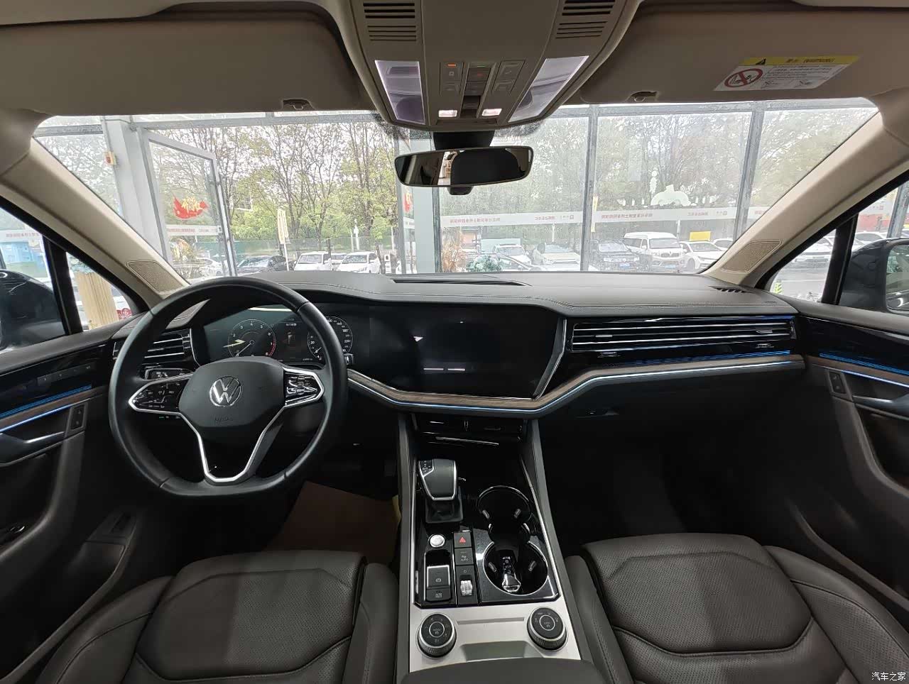 Volkswagen Touareg, 2021 12