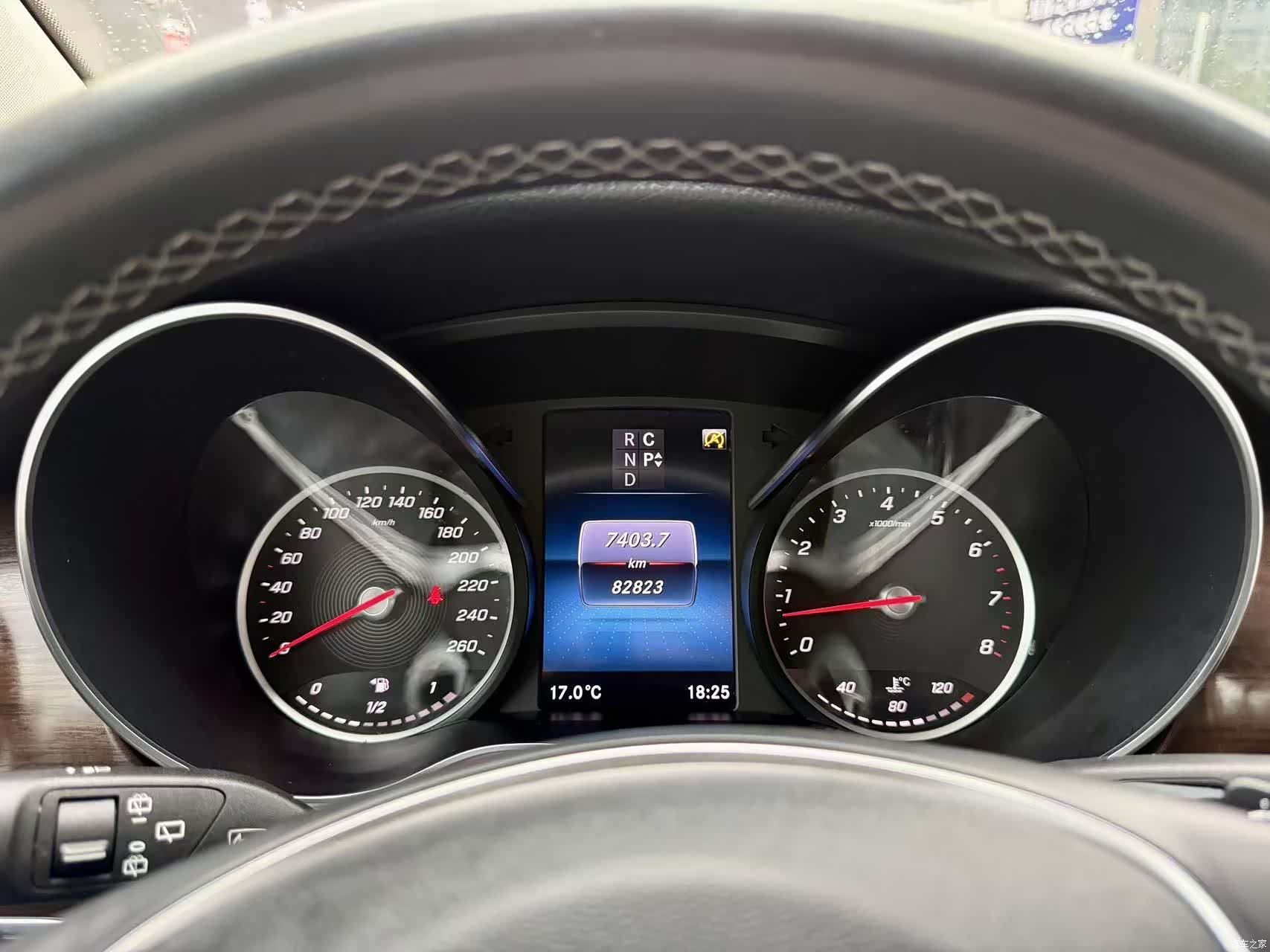 Mercedes-Benz V-Class, 2022 11